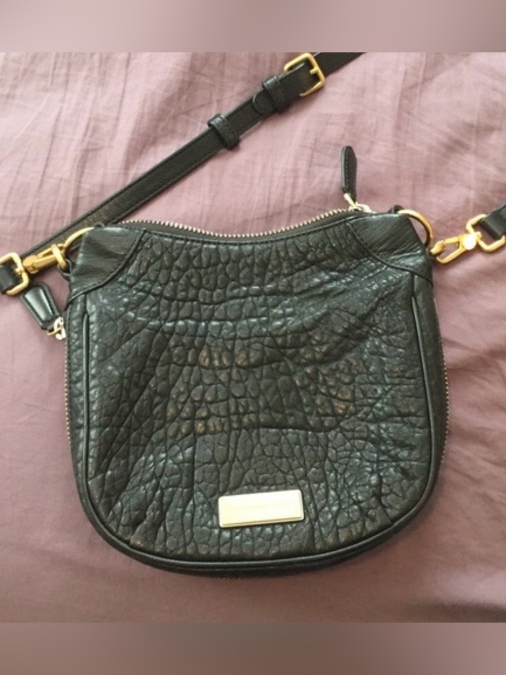 Marc by Marc Jacobs Black Textured Leather Expandable Crossbody Bag EUC